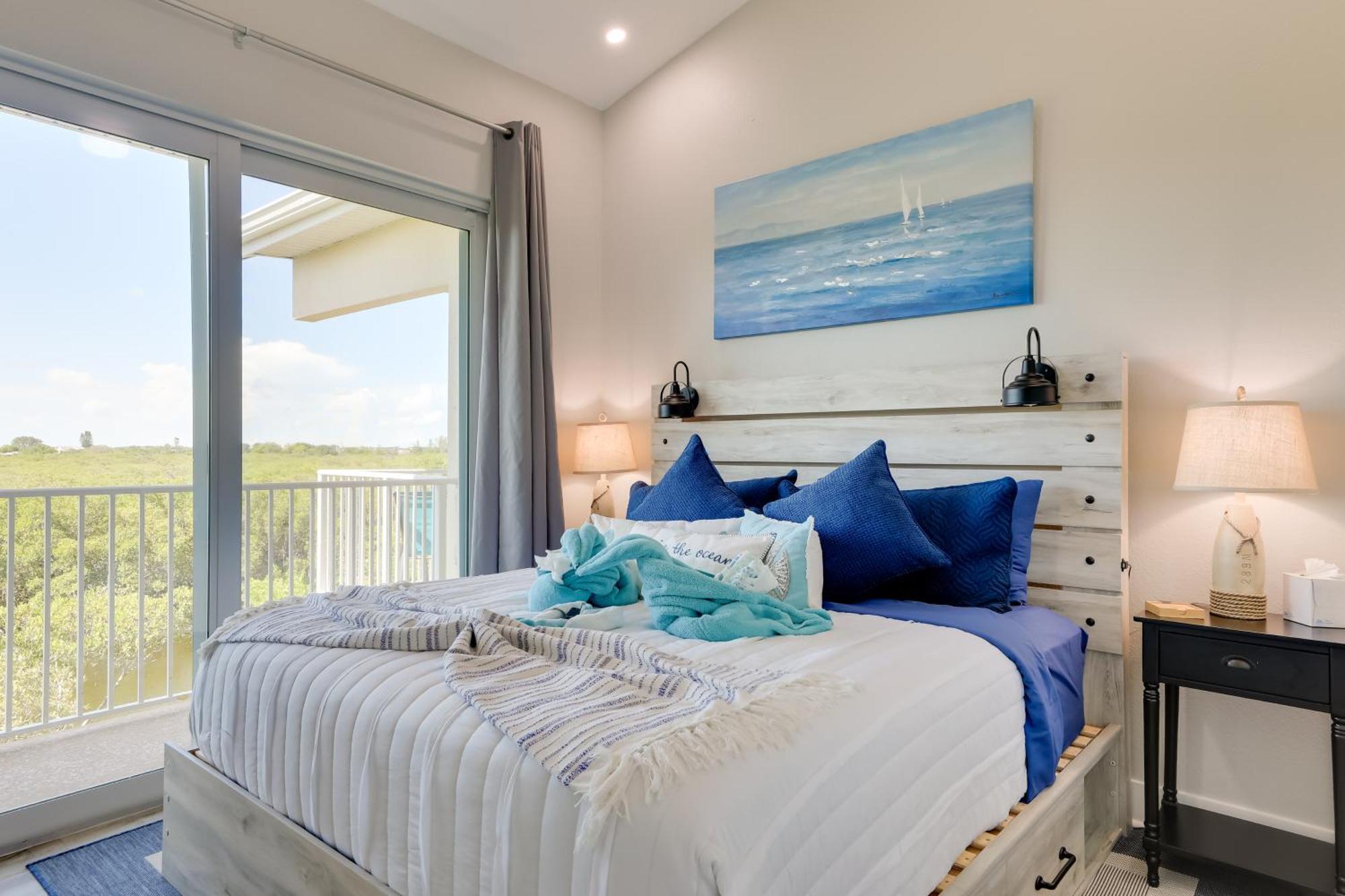 Coastal-Zen Ruskin Retreat Less Than 1 Mi To Beach! Exterior photo